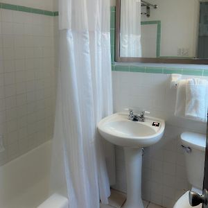 Habitación Clásica con Cama King